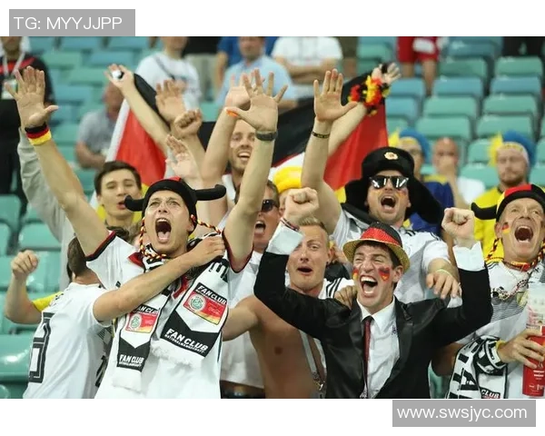 华为足球明星手机壳引领时尚潮流展现运动激情与个性风格